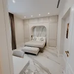 Mida Luxury 3* Neapol