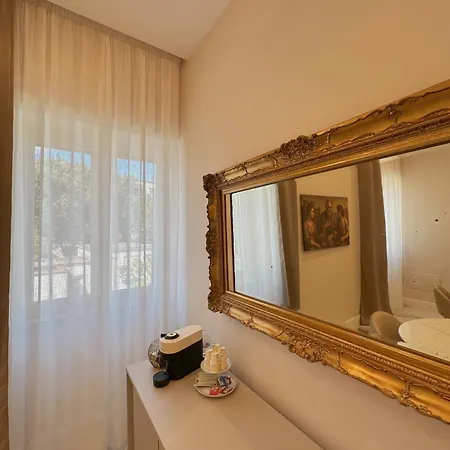 Mida Luxury Neapol