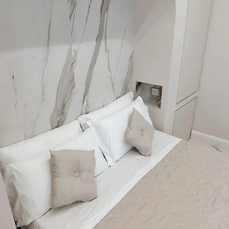 Mida Luxury