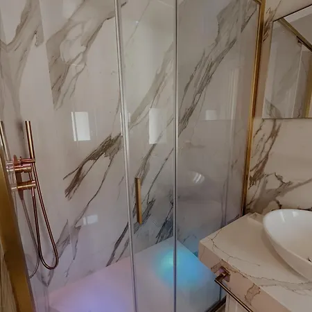 Nocleg ze śniadaniem Mida Luxury
