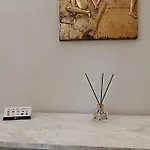 Mida Luxury Oda ve Kahvaltı Napoli