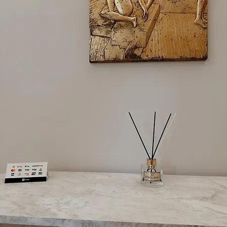 Mida Luxury לינה וארוחת בוקר נאפולי